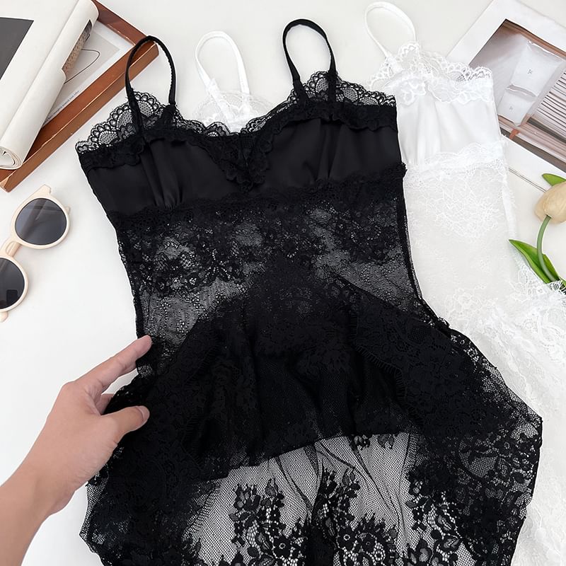 Flowy Spaghetti Strap Lace Top