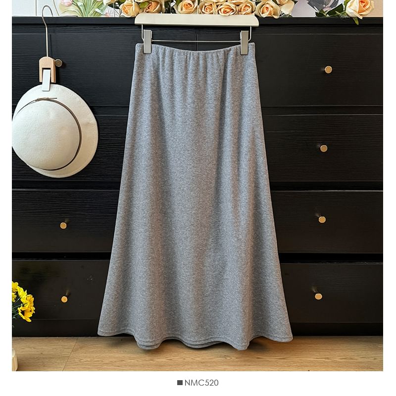 Basic High-Rise A-Line Skirt