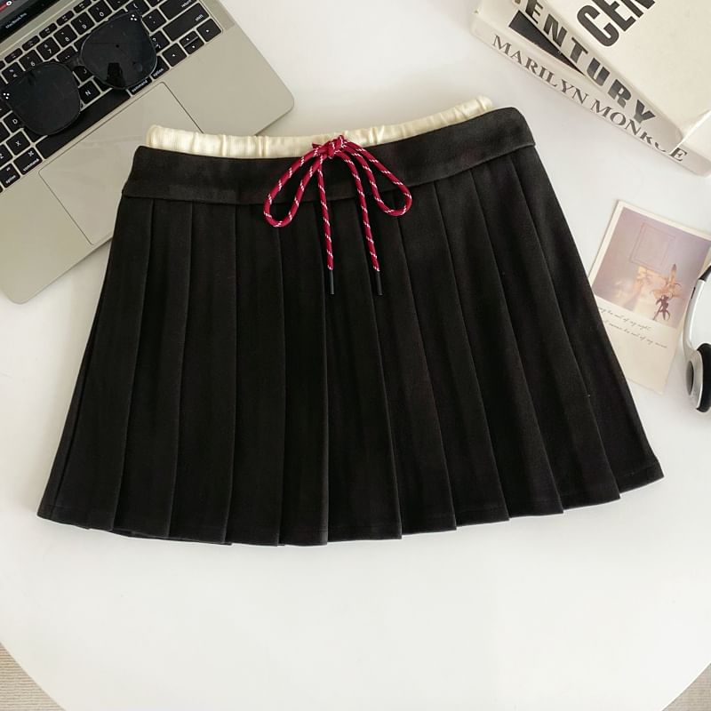 Drawstring Waist Two-Tone Pleated Mini A-Line Skirt
