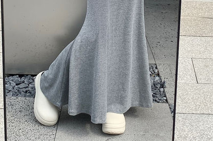 Maxi Mermaid Skirt in Plain High-Rise Cut