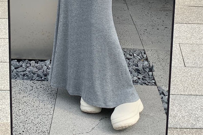 Maxi Mermaid Skirt in Plain High-Rise Cut
