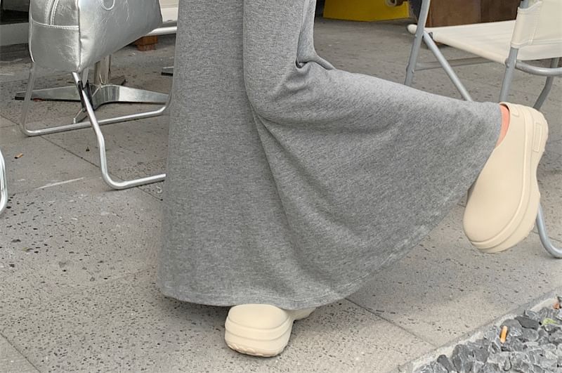 Maxi Mermaid Skirt in Plain High-Rise Cut