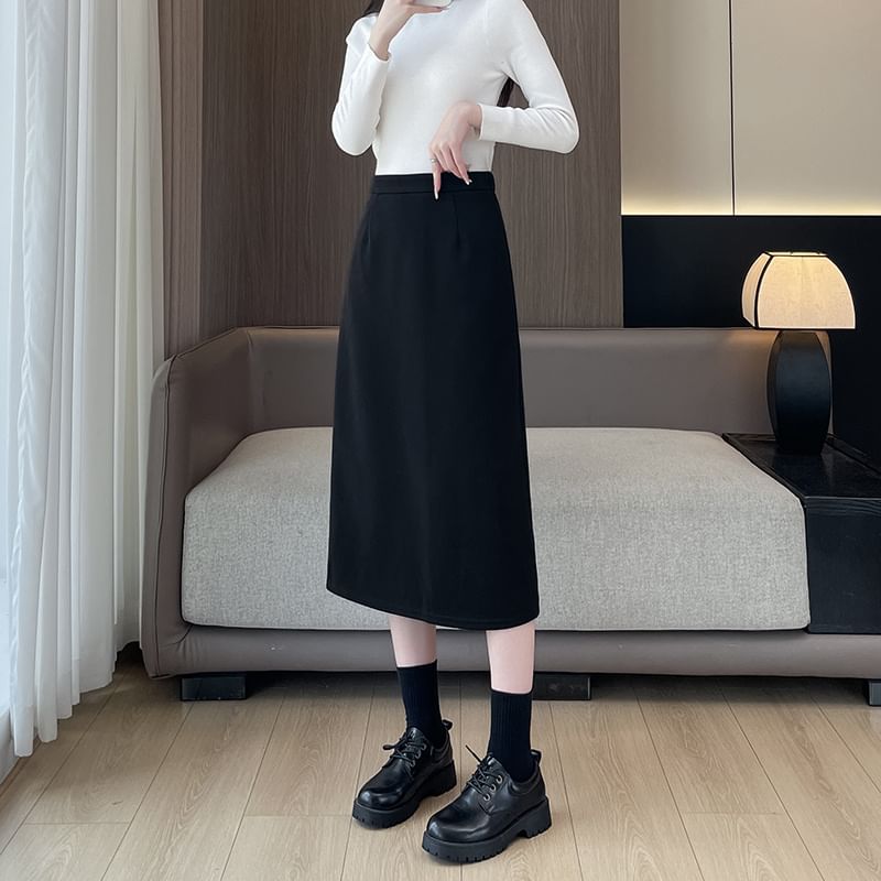 Slit Midi A-Line Skirt in Plain High-Rise Style