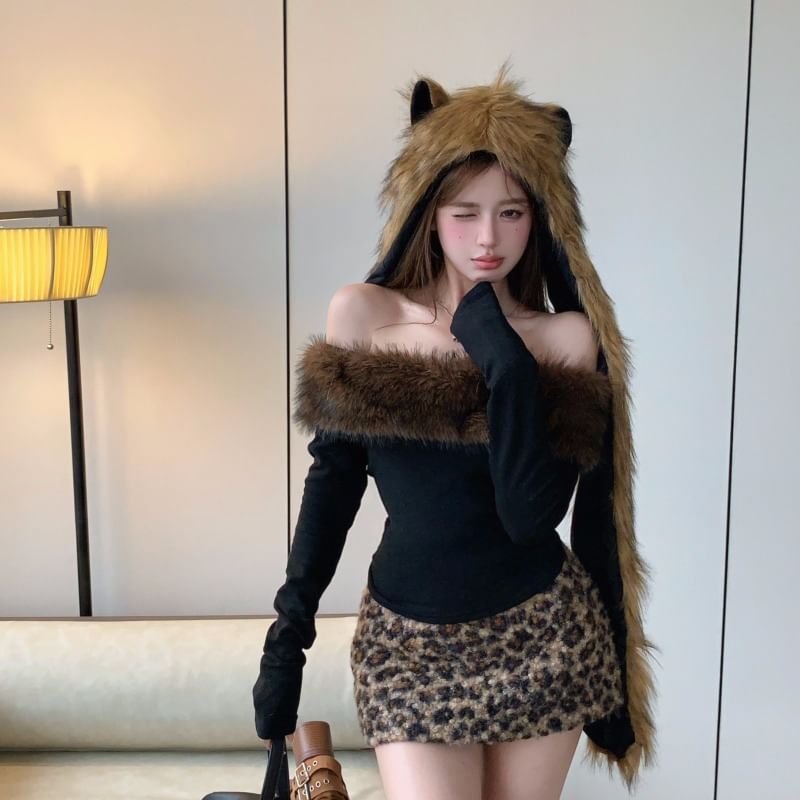 One Shoulder Fluffy Trim Top & Leopard Boucle Mini Pencil Skirt