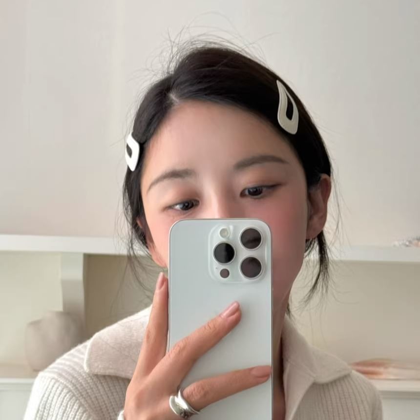 Hair Designs) Set Faux 2: (Various Leather Clip of