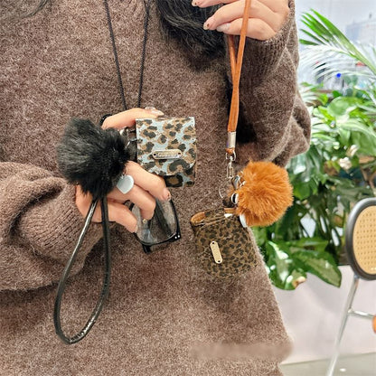 Pro Print Earphone Case Strap Pom Leopard / Skin AirPods
