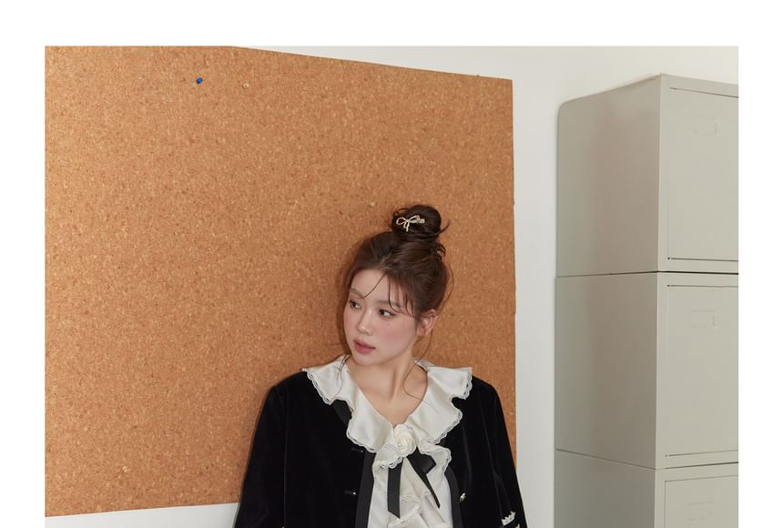 Plus Size Set: V-Neck Lettering Crop Jacket + Mini Skirt