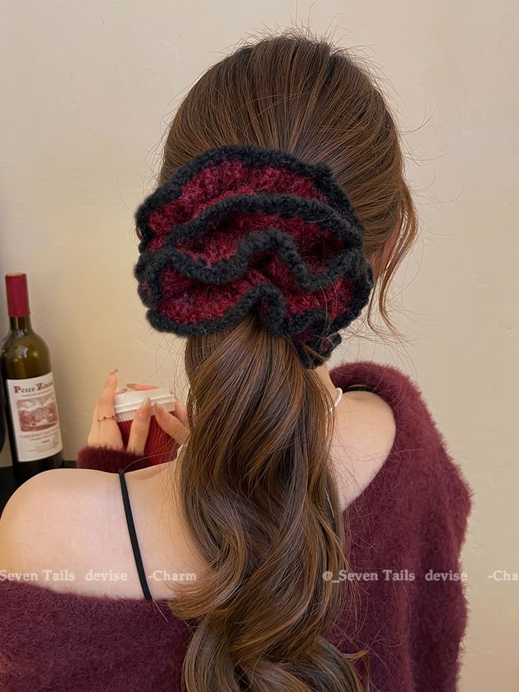 Trim Contrast Scrunchie Knit