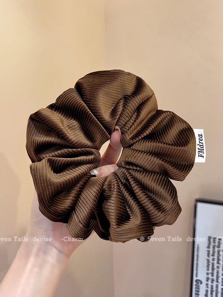 Scrunchie Label Lettering