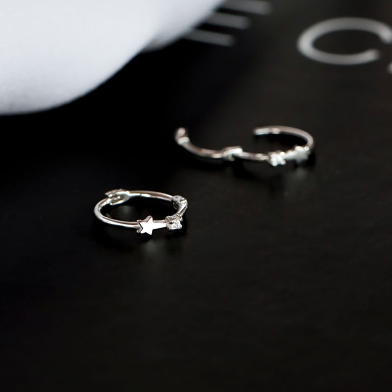 Huggie Silver Star Ear Cuff Earring / Sterling S925