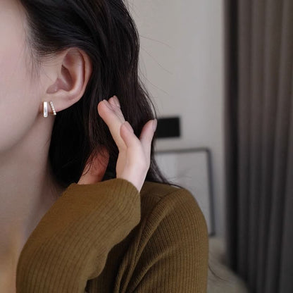 Alloy Rhinestone Earring Shell Stud