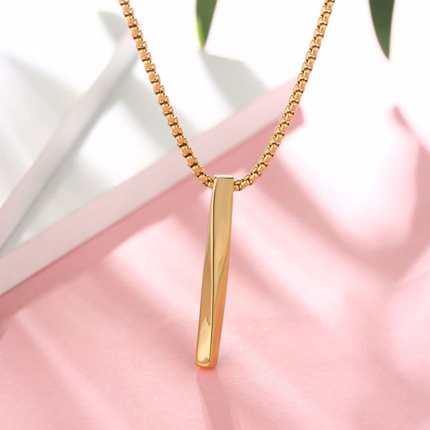 Twisted Bar Pendant Necklace - Minimalist