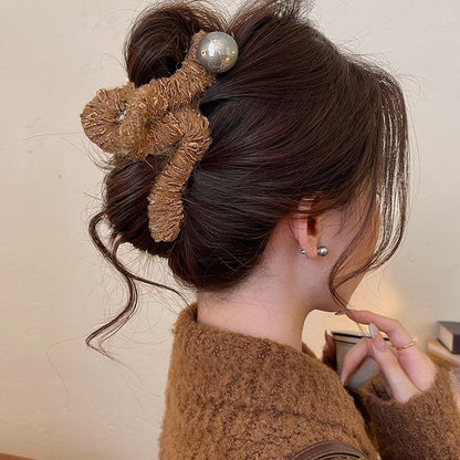 Claw Pearl Faux Hair Yarn