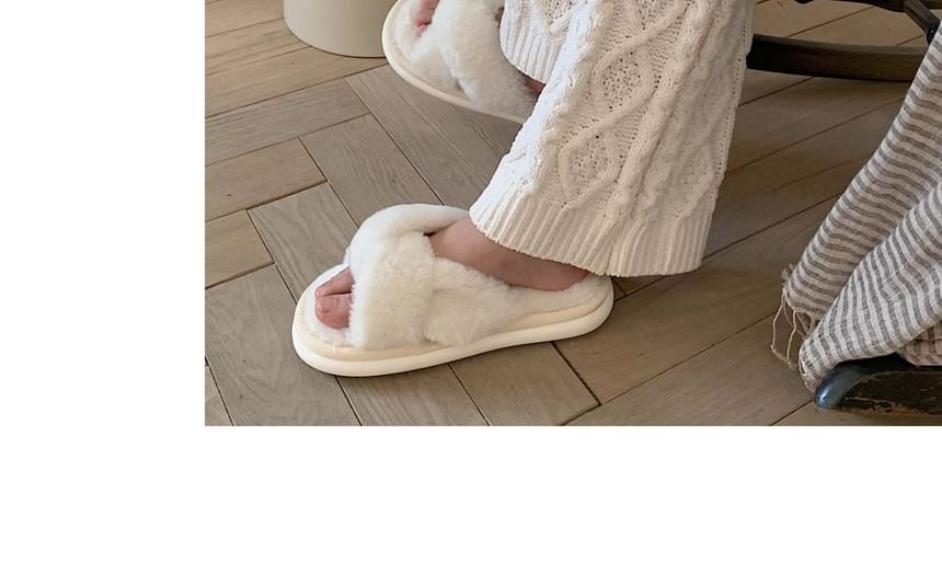 Fluffy Knot Slide Sandals