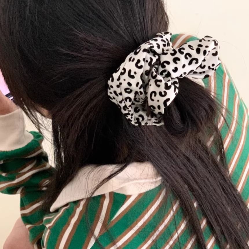 Scrunchie Leopard Print Hair