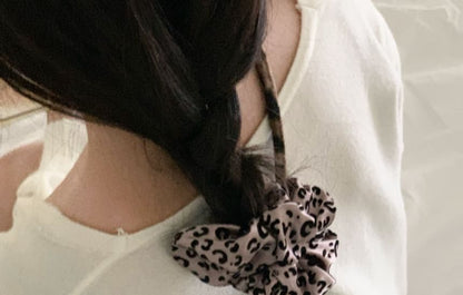 Scrunchie Leopard Print Hair