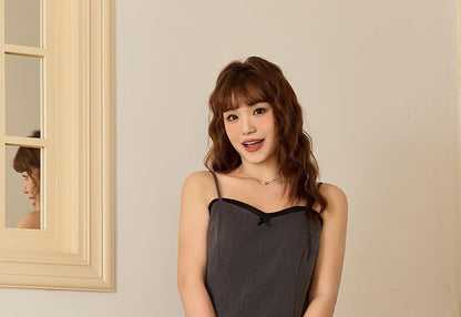 Sweetheart Neckline Shift Dress