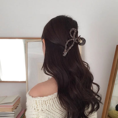 Leopard Acrylic Print Claw Hair