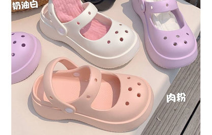 Perforated Platform Plain Sandals