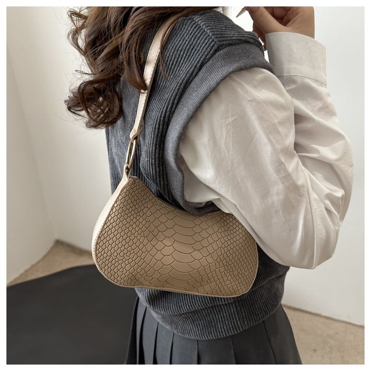 Crocodile Grain Faux Leather Shoulder Bag