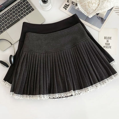 Contrast Lace Trim Pleated Mini Skirt - High Waist