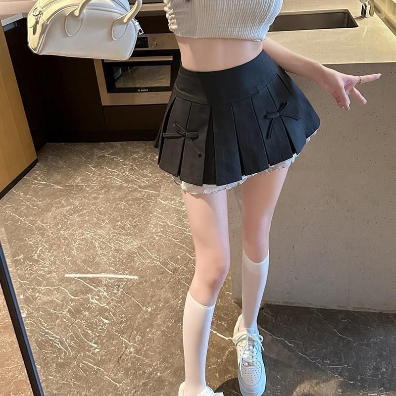 Lace Trim Pleated Mini Skirt - High Waist Feminine
