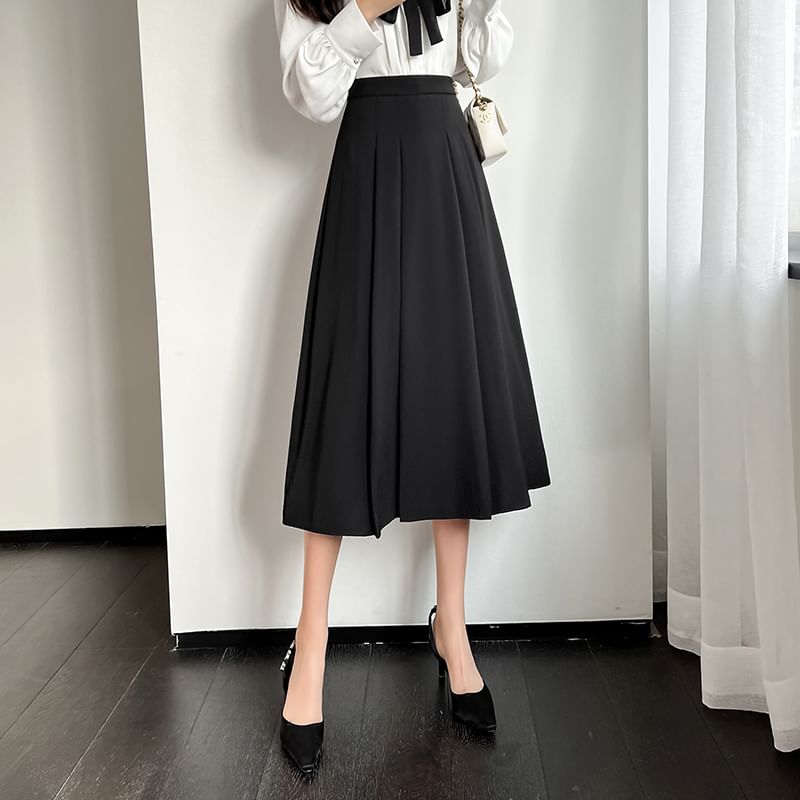 Accordion Pleat Midi A-Line Skirt