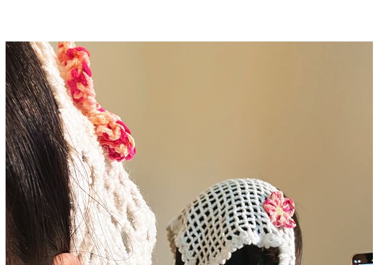 Floral Scarf Triangle Head