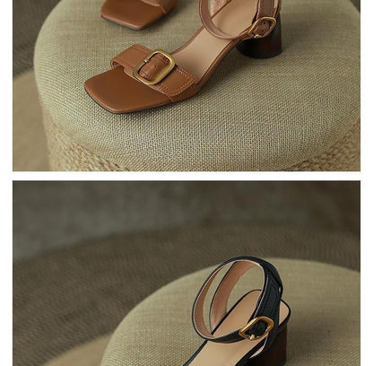 Round Heel Buckled Sandals