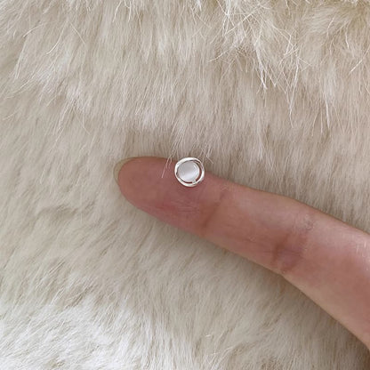 Faux Cat Alloy Earring Eye Stone Stud