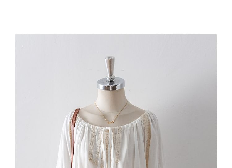 Lace Panel Drawstring Puff-Sleeved Blouse