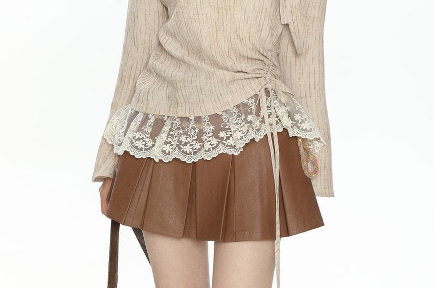 Striped Lace-Trim V-Neck Long-Sleeve Tee