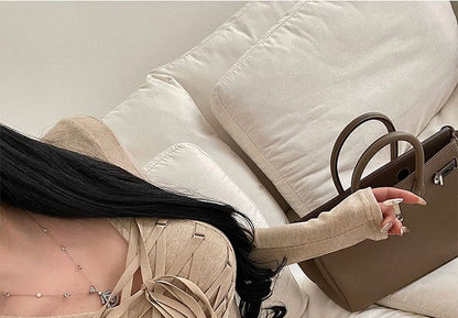 Lace-Up Slim Fit V-Neck Crop Long-Sleeved Tee