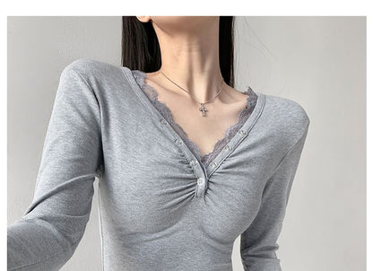 Asymmetric Lace-Trim V-Neck Crop Tee
