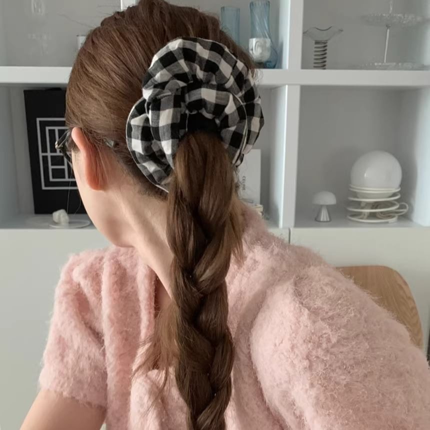 Padded Scrunchie Plaid