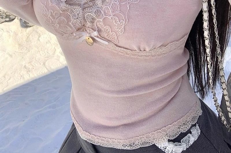 Long-Sleeved Lace-Trim Plain Knit Tee