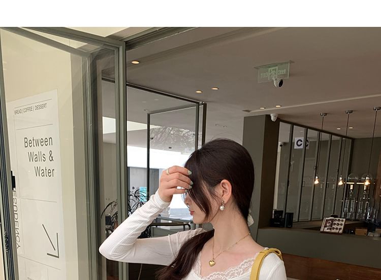 Slim-Fit Lace Panel V-Neck Long-Sleeve Tee