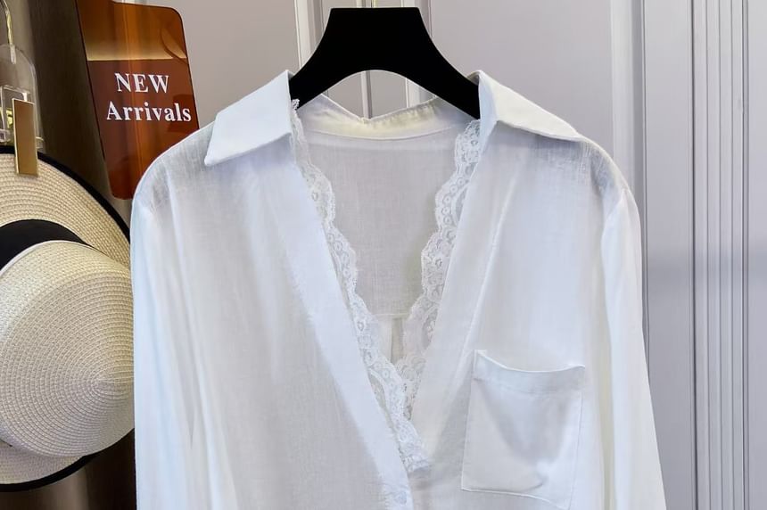 Pocket Detail Lace Trim V-Neck Long-Sleeved Shirt