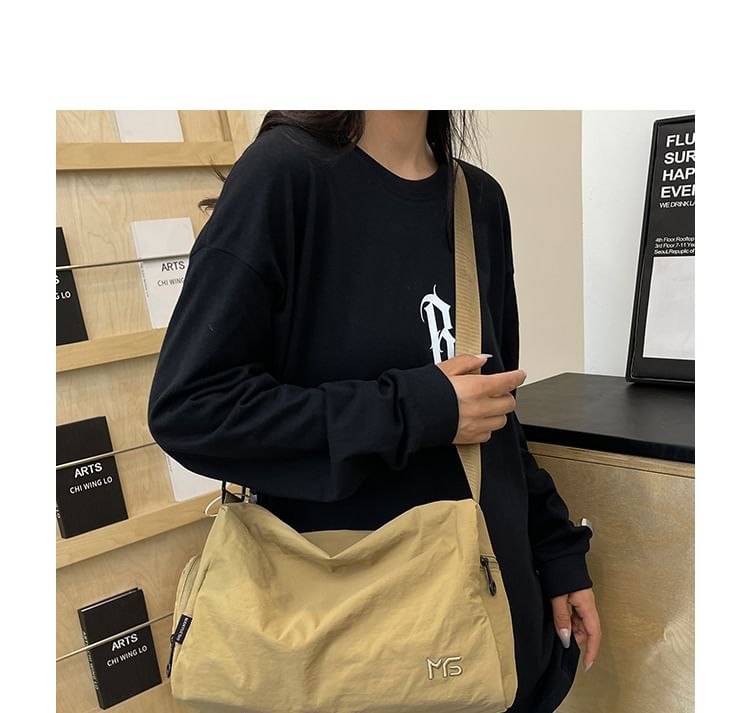 Plain Nylon Shoulder Bag