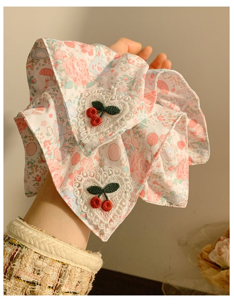 Cherry Floral Scrunchie Square Applique Print