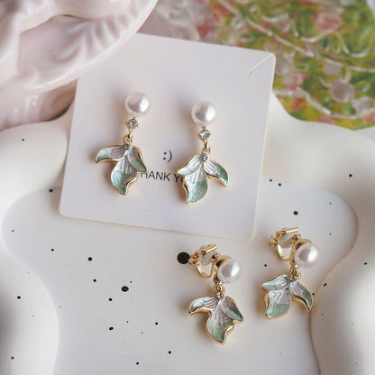 Faux Drop Clip-On / Flower Earring Pearl Rhinestone