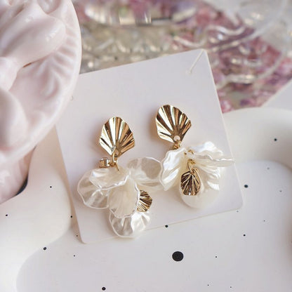 Earring / Drop Clip-On Shell Fringed