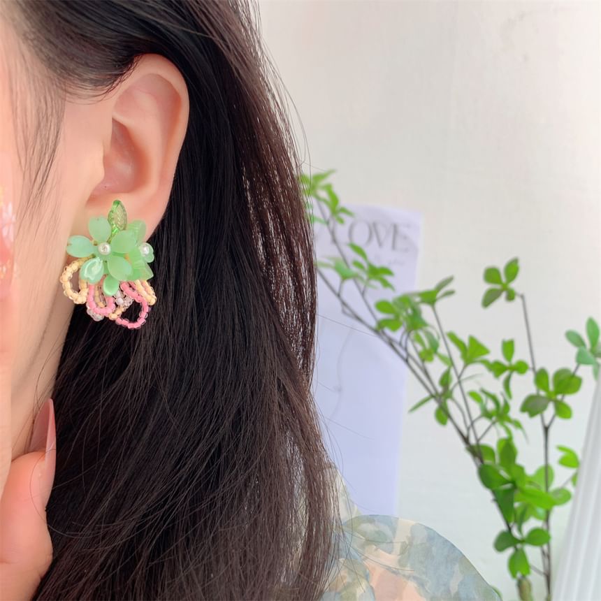 Faux Clip-On / Beaded Ear Flower Earring Pearl Stud