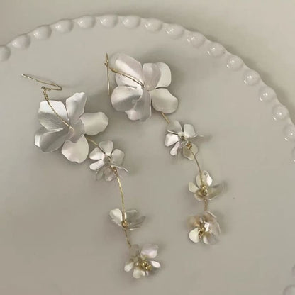 Dangle Earring Floral