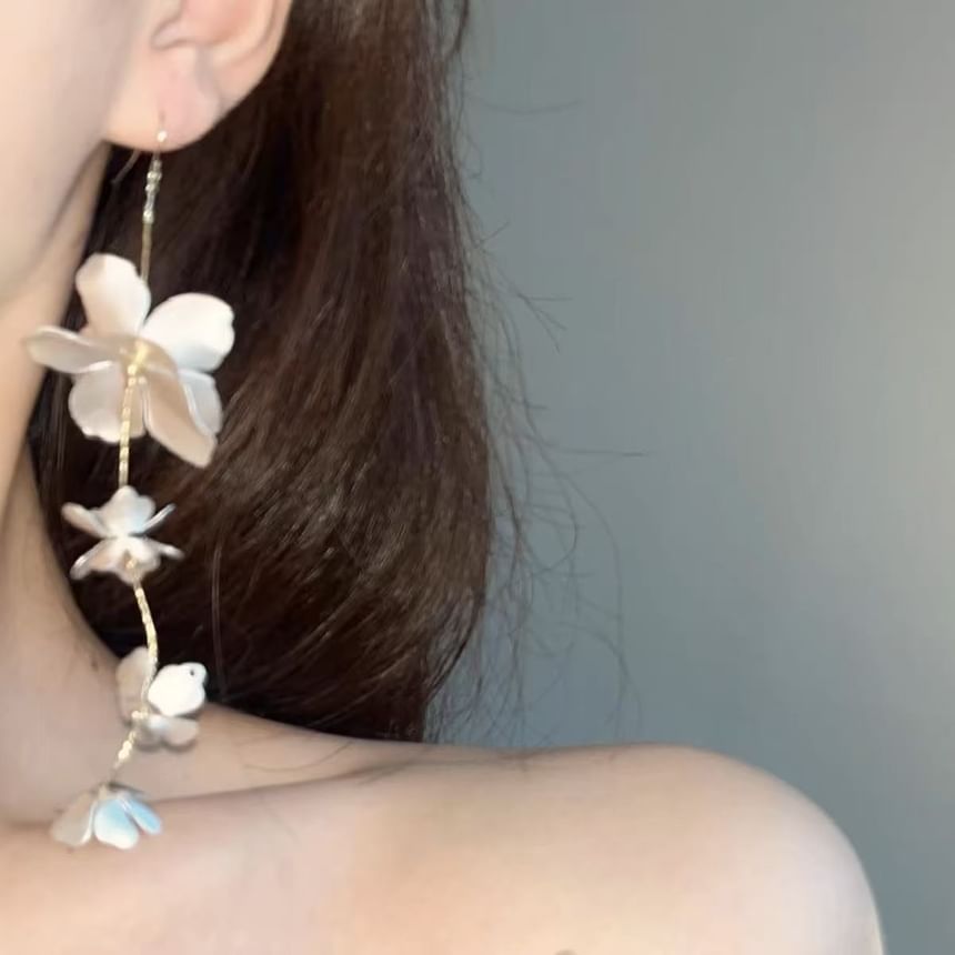 Dangle Earring Floral