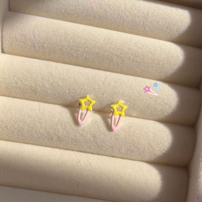 Earring Stud Star-Shaped