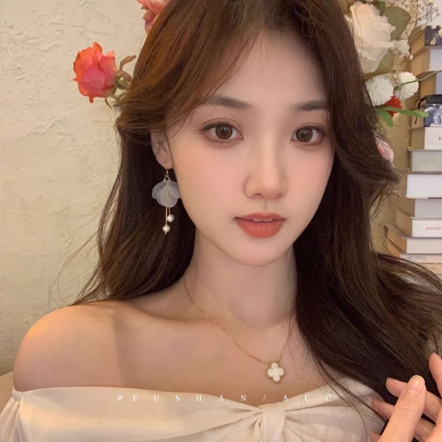 Faux Pearl Flower Drop Earring