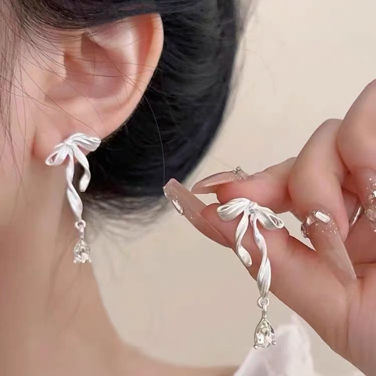 Alloy Bow Cuff Ear