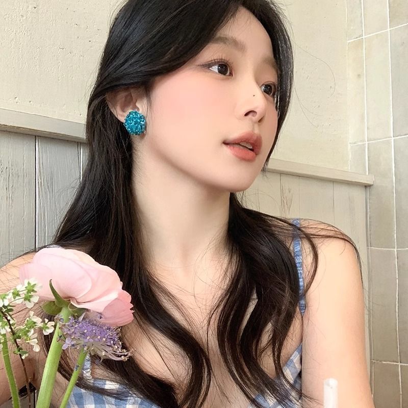 Rhinestone Alloy Stud Earring