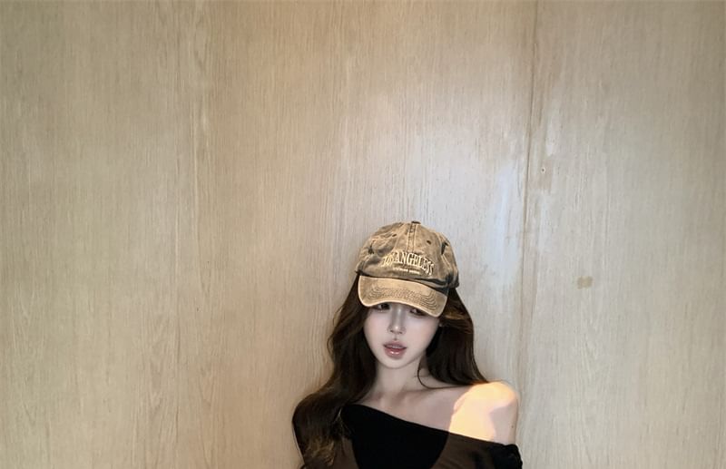 Long-Sleeve Plain Hooded Crop Tee / Low Rise Flared Cargo Pants